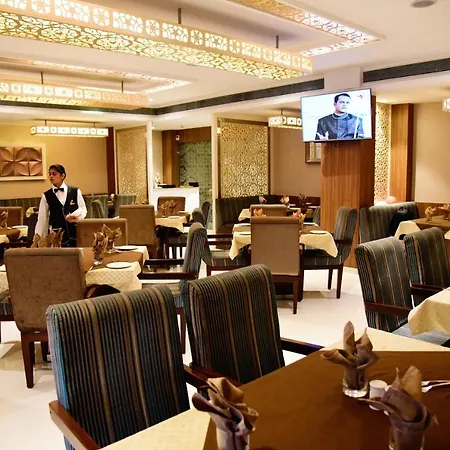 Hotel Awana 3*