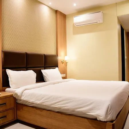 Awana 3* Raj Nandgaon